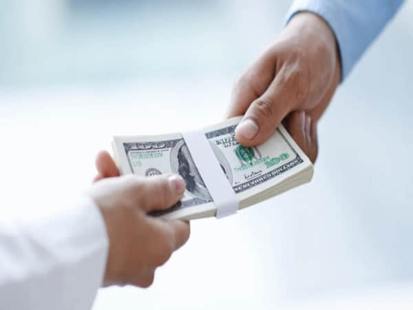 Ngủ mơ thấy vay tiền chọn con gì gặp may