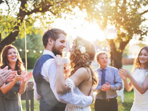 Mơ thấy hôn bạn thân đánh cặp số nào rước tài lộc vào nhà? Mơ thấy hôn bạn thân đánh cặp số nào rước tài lộc vào nhà?