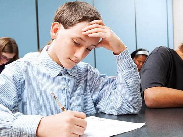 Mơ đi thi không làm được bài tham khảo ngay cặp số nào