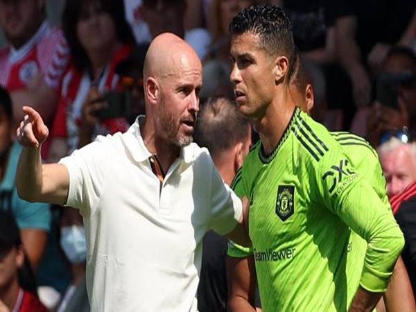 Thể thao sáng 17/11: Cầu thủ M.U tẩy chay Ronaldo