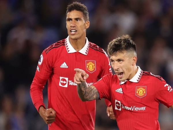 Raphael Varane toàn tâm MU, nói điều Erik ten Hag gật gù