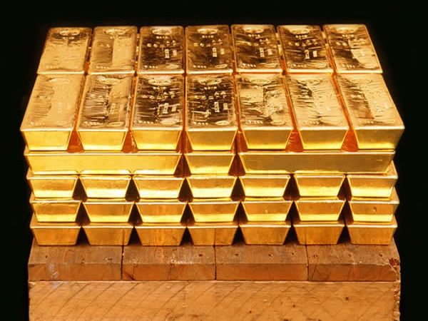 Nằm mơ thấy vàng bạc mua vé số con gì phát tài?