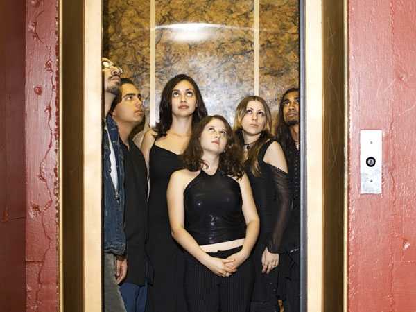 Nằm mơ thấy đi thang máy có con gì phát tài phát lộc