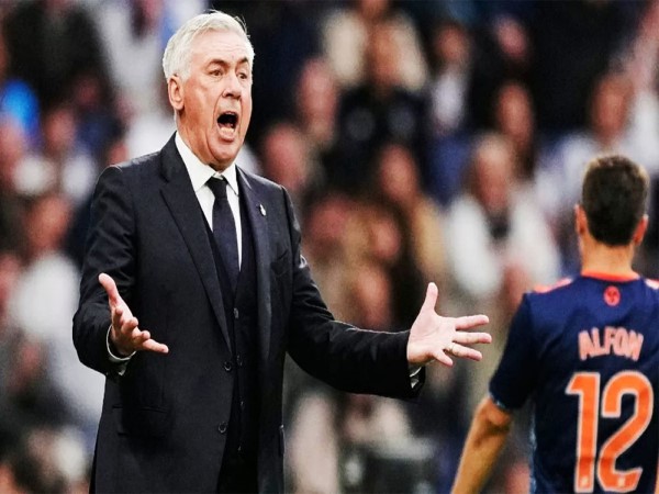 Carlo Ancelotti đội huấn luyện cùng thành tích gắn liền